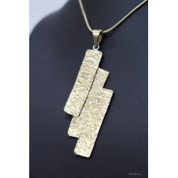 Collier et pendentif martelé en laiton